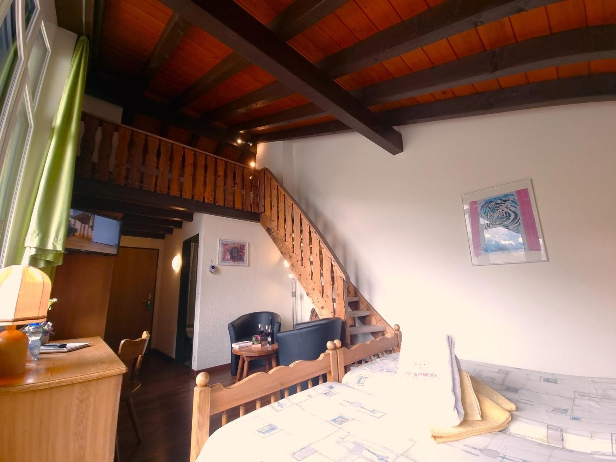 Hotel Alpenblick-Leukerbad-Therme Quarto foto