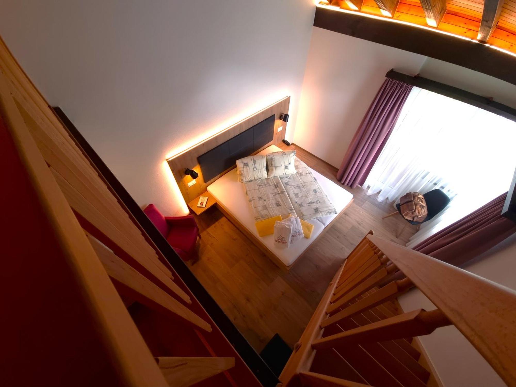 Hotel Alpenblick-Leukerbad-Therme Quarto foto