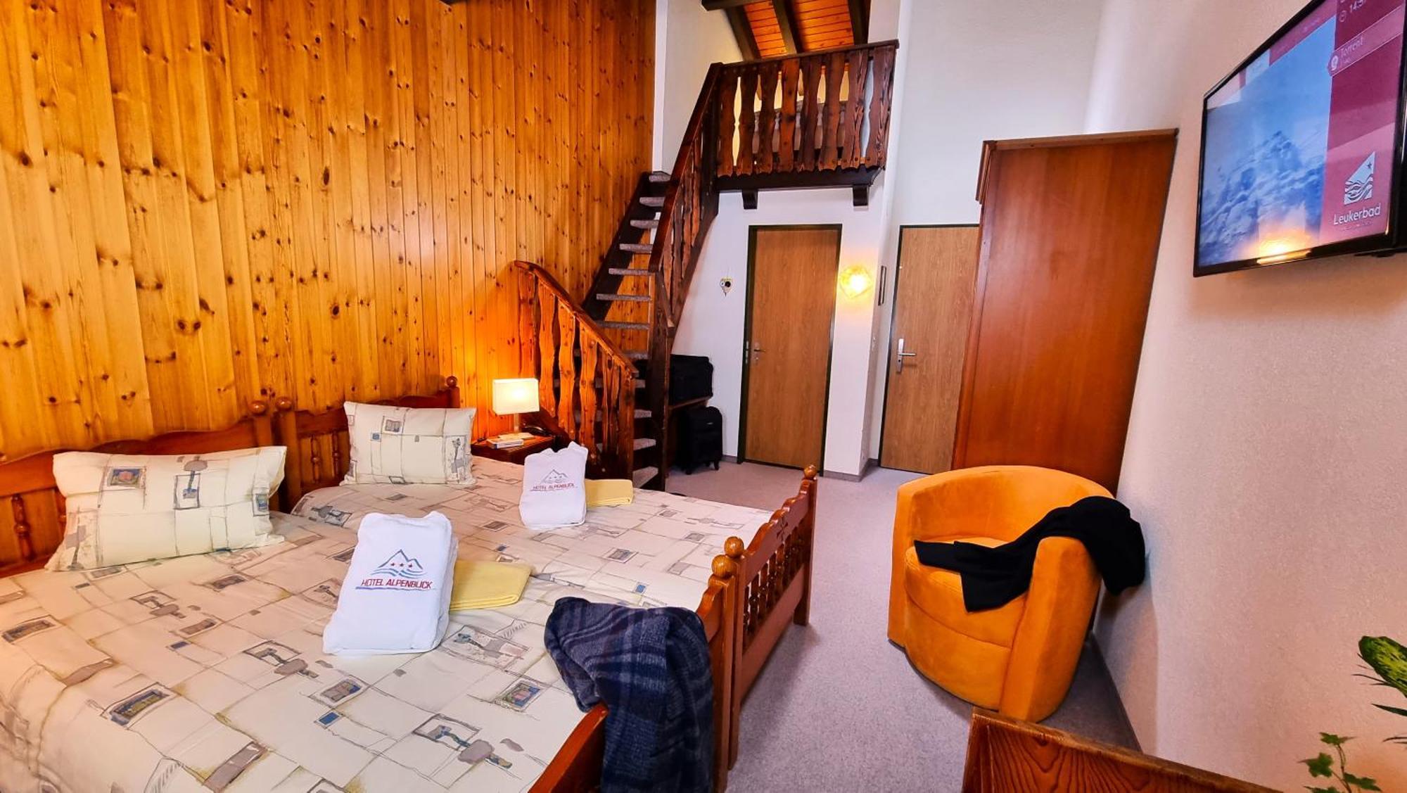 Hotel Alpenblick-Leukerbad-Therme Quarto foto