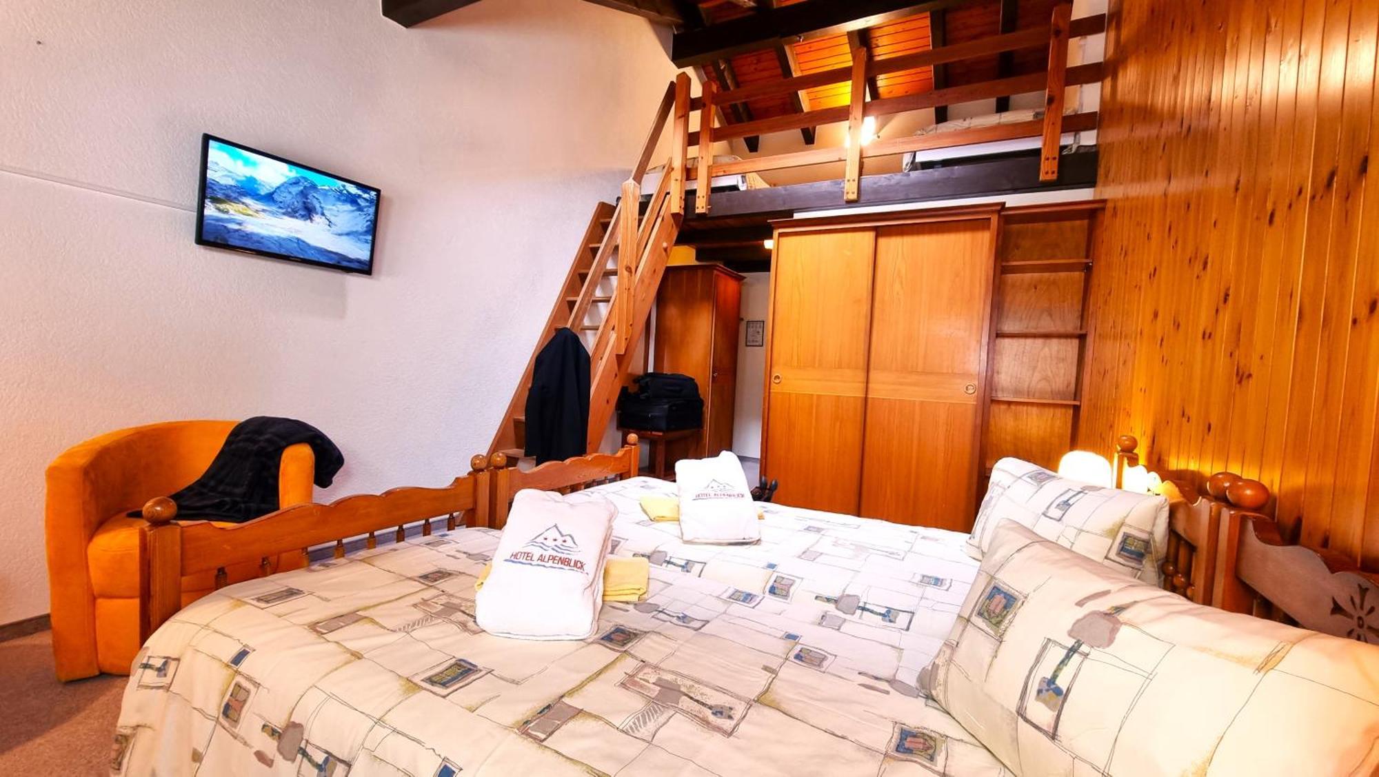 Hotel Alpenblick-Leukerbad-Therme Quarto foto