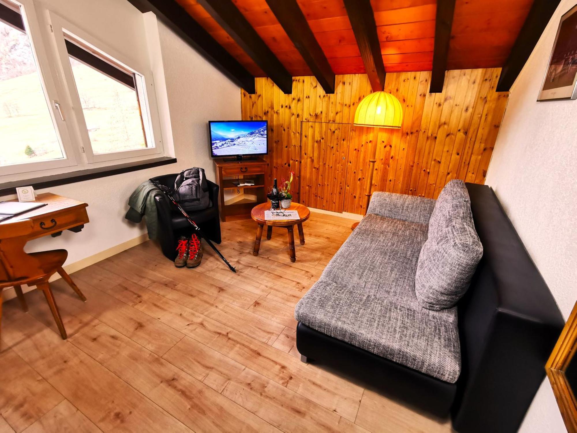 Hotel Alpenblick-Leukerbad-Therme Quarto foto