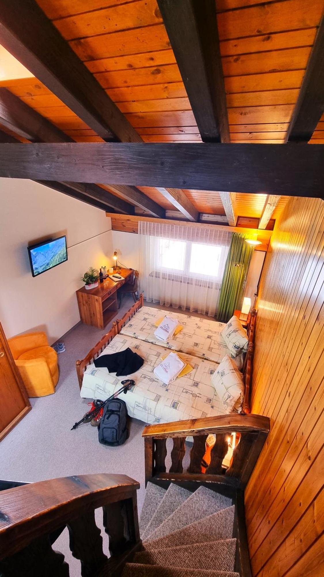 Hotel Alpenblick-Leukerbad-Therme Quarto foto